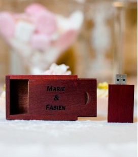 USB WOOD BORDEAU 8 Go USB 2.0